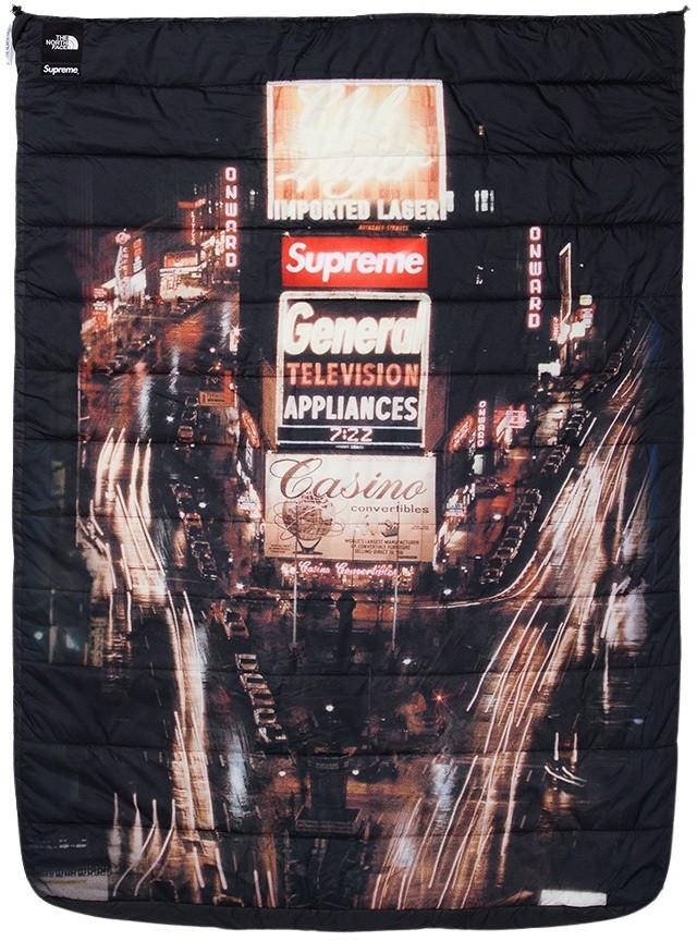 Supreme®/The North Face® Dolomite Double Sleeping Bag